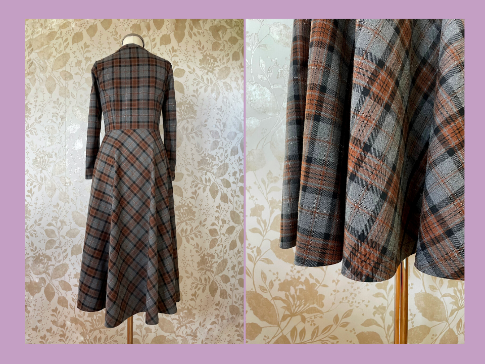 Long Tartan dress with bow at the neck